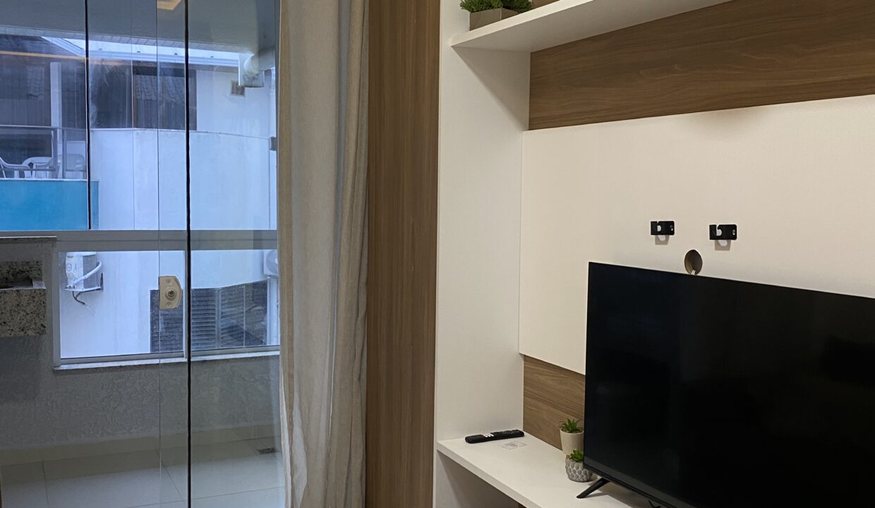 2F87D5D8-3C8C-40F2-8B02-2D1CAB9D3BA6