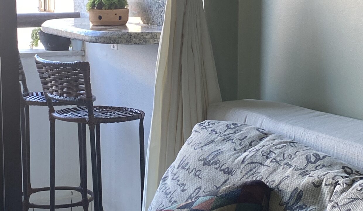 26B55FF6-1BBC-4A1C-89EF-61E319CB62A6