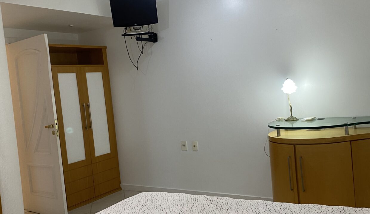 4C12F5CC-167D-4444-A19C-72A0739789E4