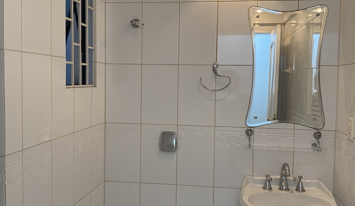 8C8A3FD1-2334-41C9-9C6A-ADB73EBF8D5B