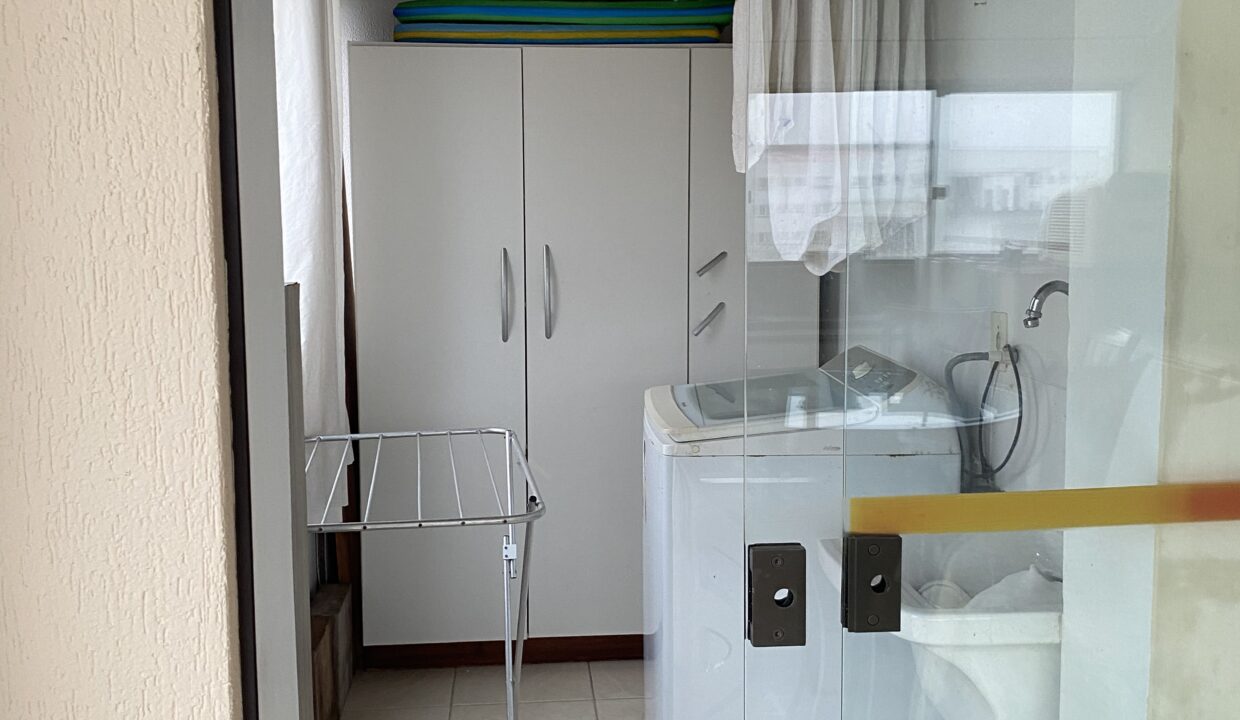 D2130CE3-87A1-4DD0-96AD-A75312D77F18