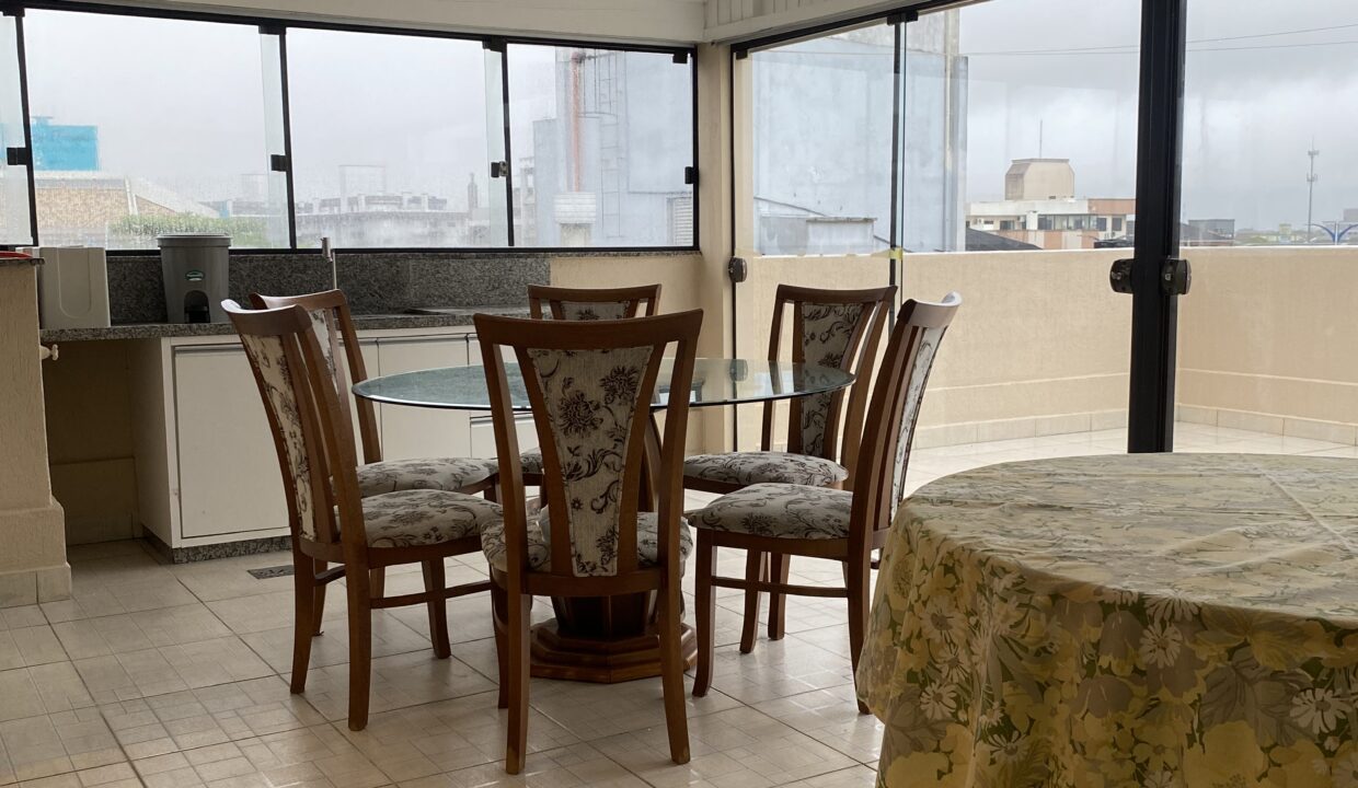 E080B264-D06C-4C69-9983-96F2F6FE3305