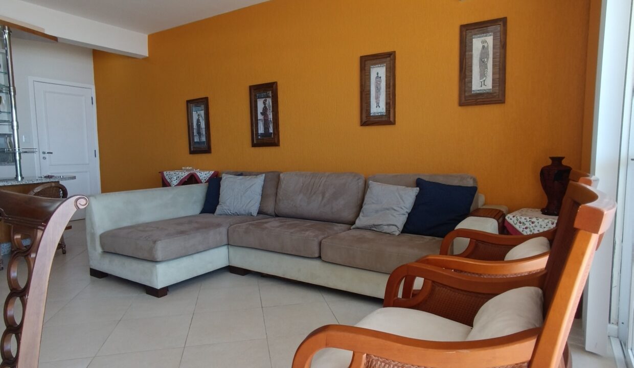 E51D38B1-DEED-4627-913B-5C6D2F905C15