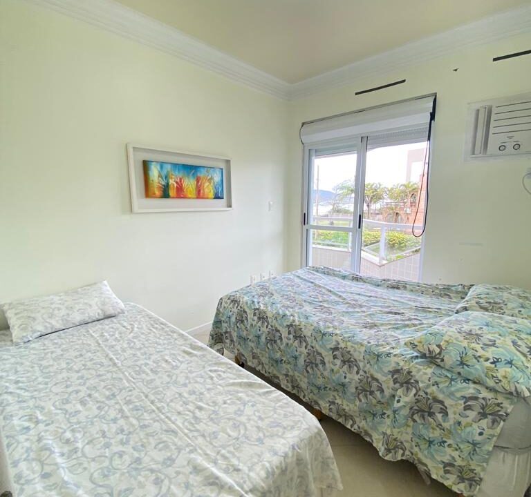 E5DAF2F0-150F-494A-8BAD-FAE169A0913F