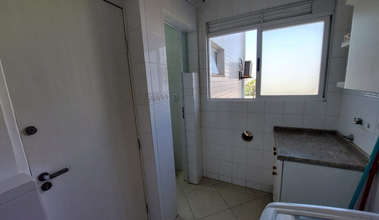 A539B370-6009-4C05-9679-1A04C7264BAE