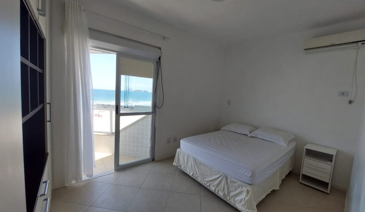 EDCDDCCB-5633-46D7-B885-5072018D726D