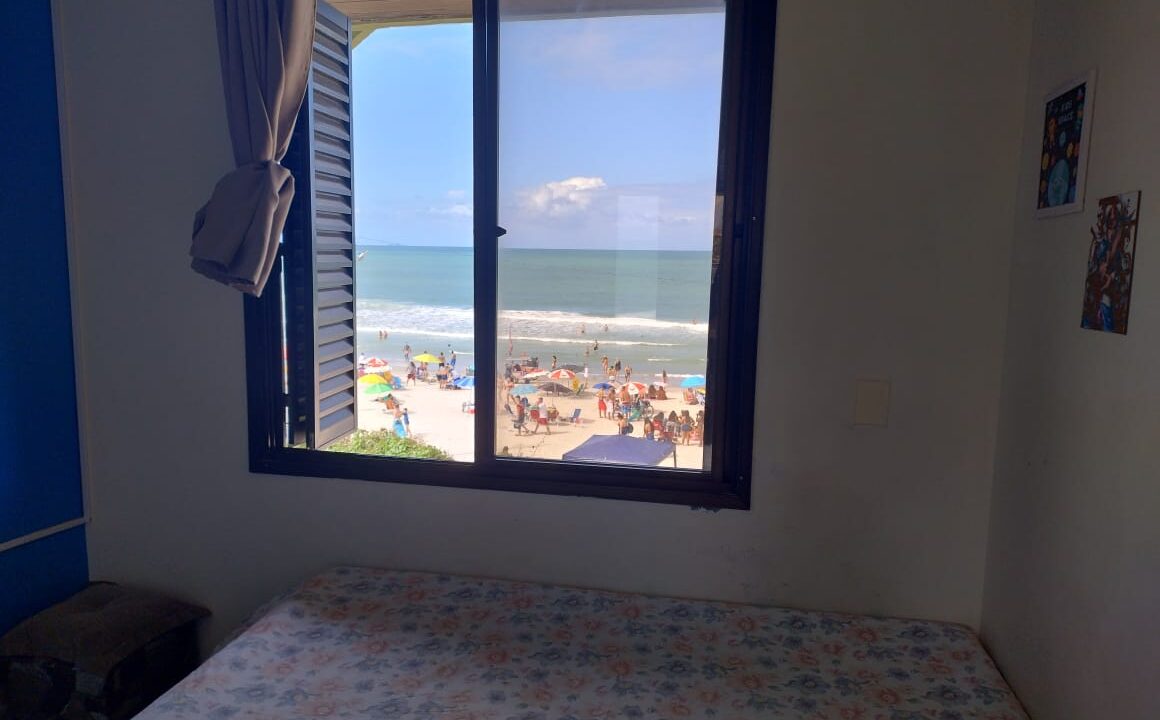 D446B46E-57FB-4CF9-96DE-AACA55AFBA8F