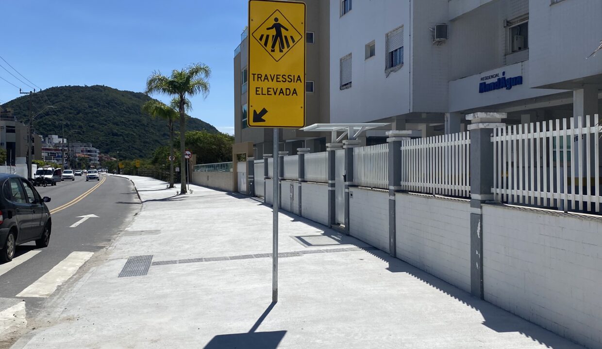 16C8F5B6-FD4B-4FEF-A07A-A58925F63D00