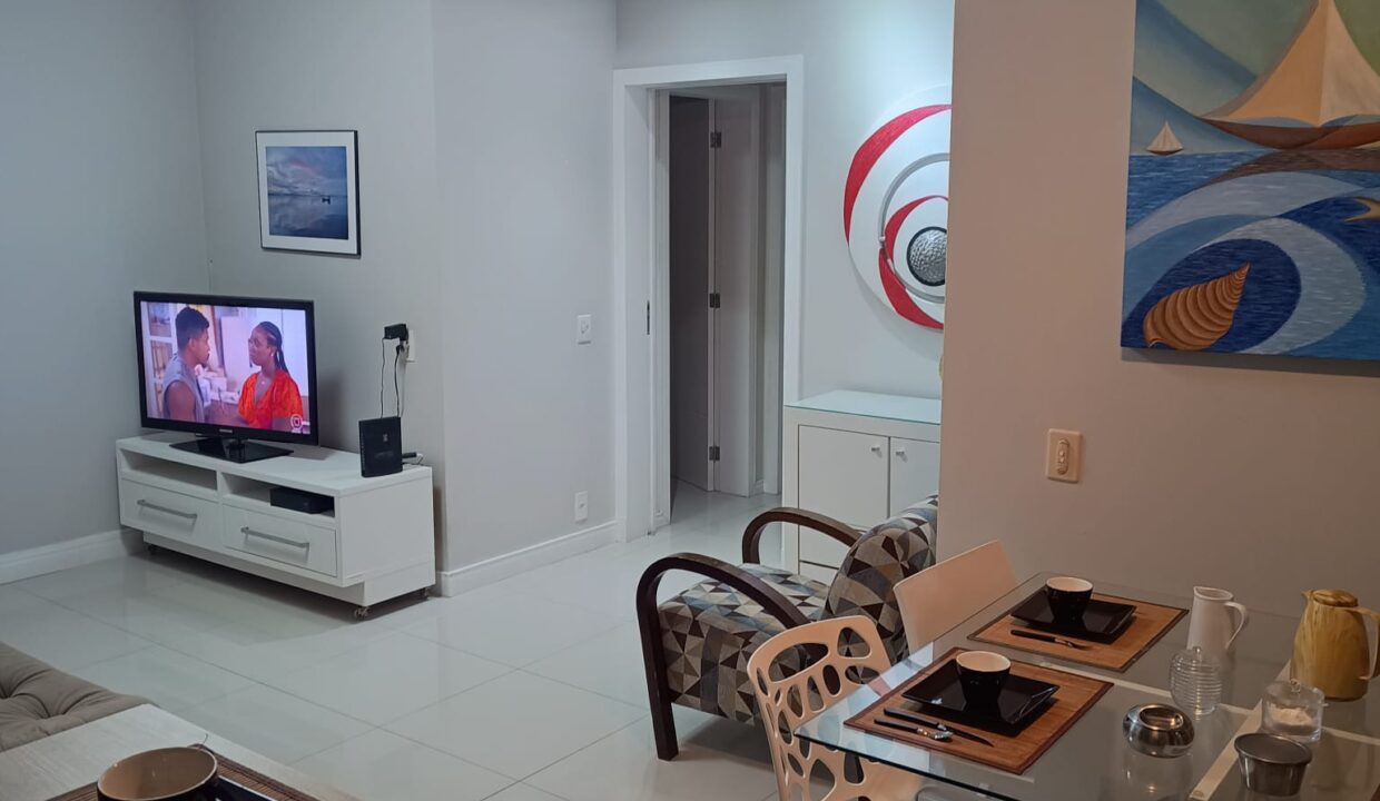 1B0FF1CD-09AC-46B1-A306-D5D48A639015