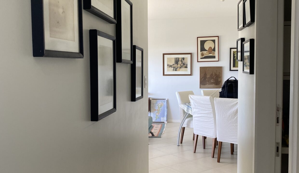 406CC7A6-CA96-44C4-8AF0-D35CA821282E