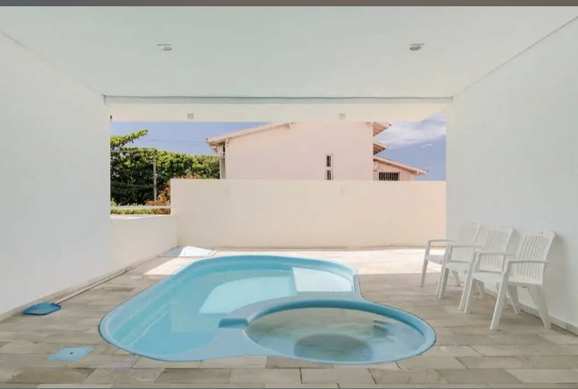 43D314D9-7D07-4136-99E2-FE22708DA0F4