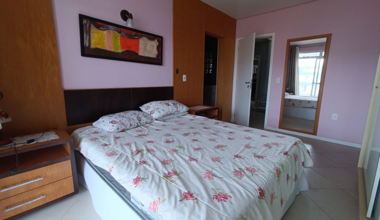 7AC2AA6F-E20D-4DE7-9382-749DBA5ACD81