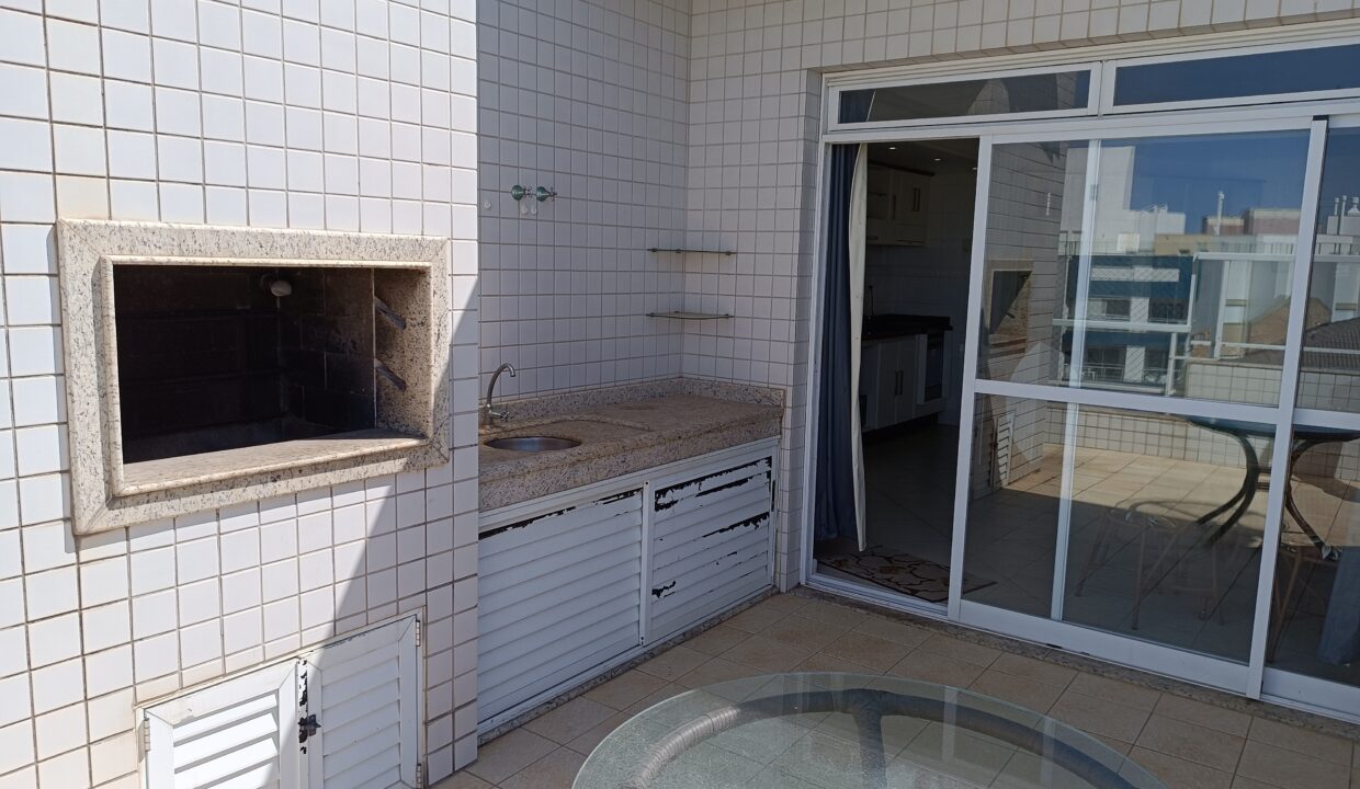 C02FB666-B92F-4276-8247-FAA660FC04DF