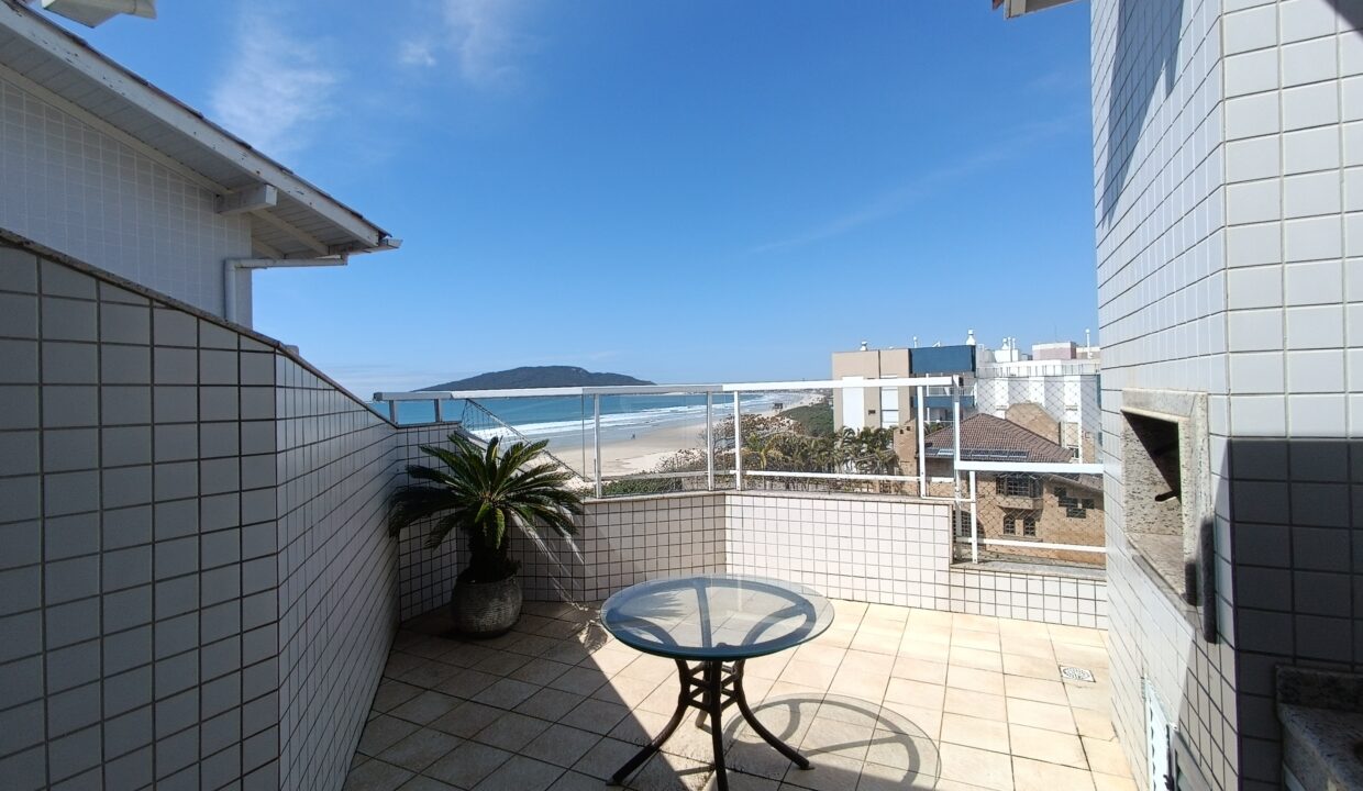 D837CAE7-DED3-4B13-B3F2-71AD2A7440CF