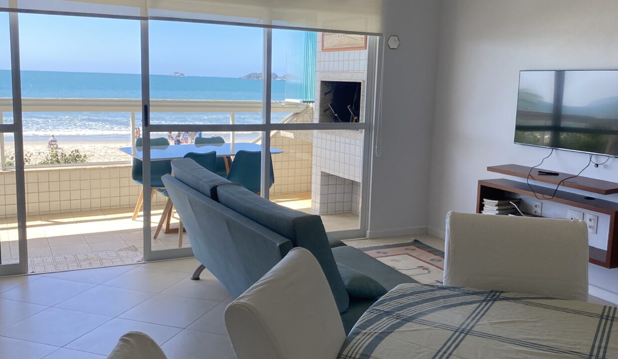 EFCC8BAF-C5CE-4544-9EDD-A7DE31FED44D