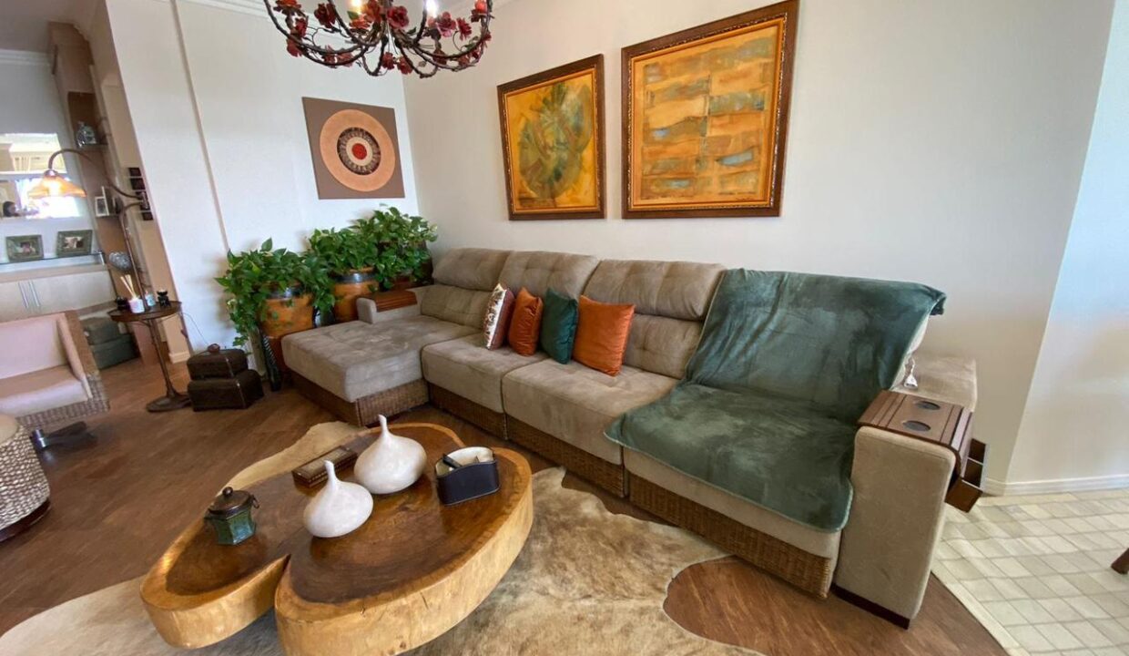 260666B5-6213-4824-82CE-8F51873087FB