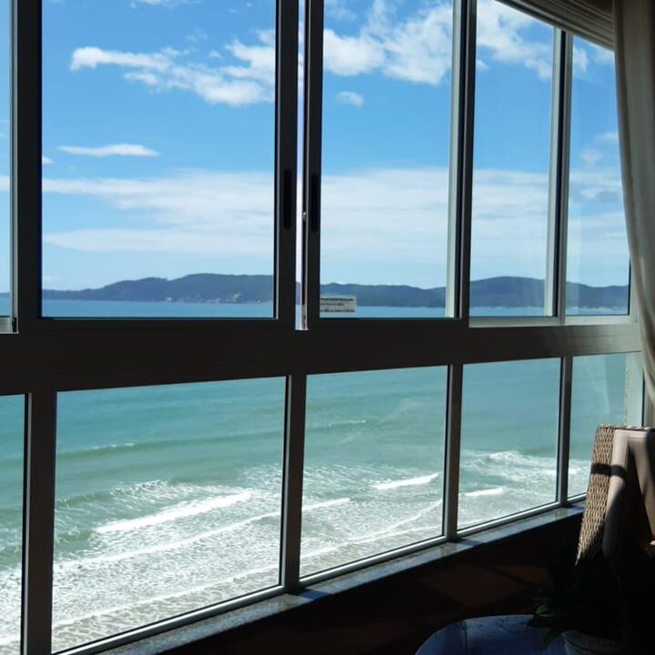 55FCE9B0-18C0-4ED7-828F-F0B03412BE8B