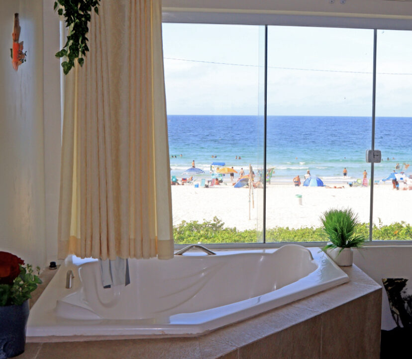 A2EED0DC-24A2-41E6-8556-A8C8D34A0194