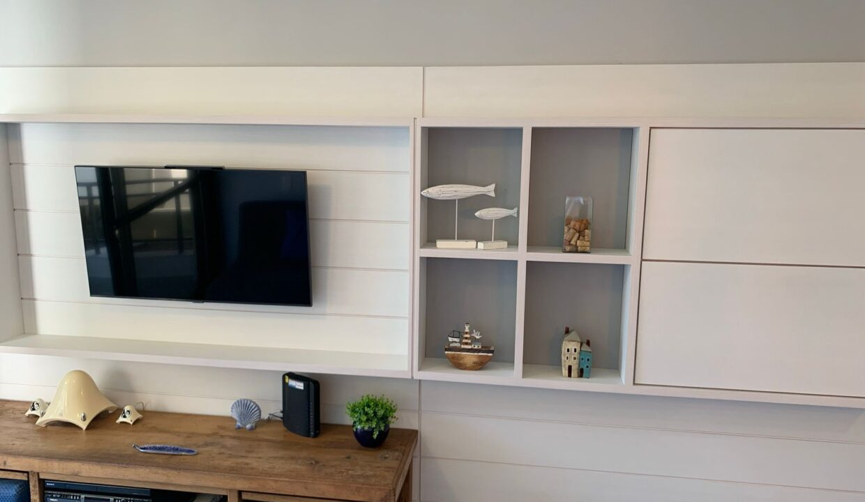 D4CE57A8-6B1F-4116-BF5C-5441110017B3