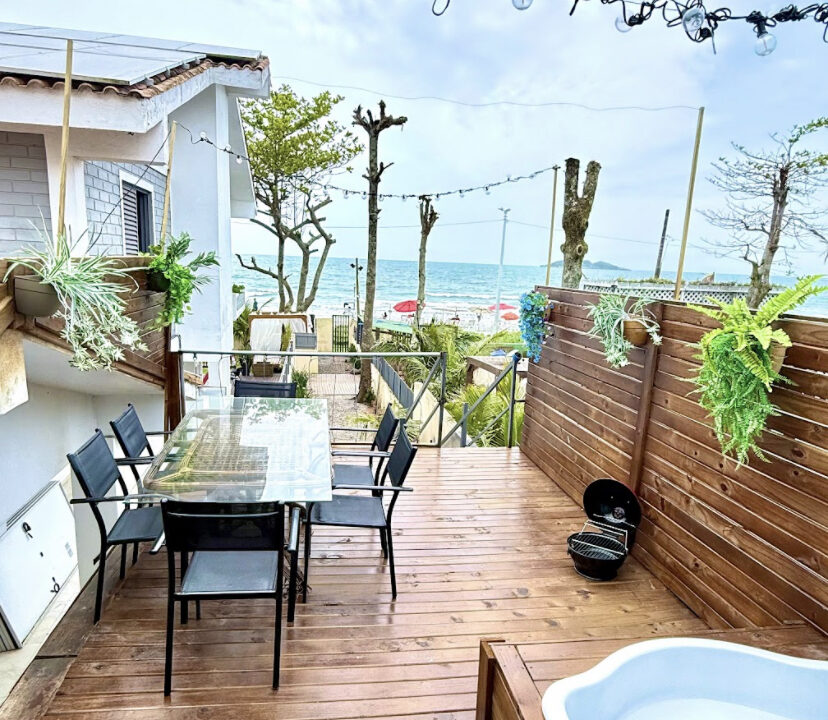 A6412A00-934E-42FC-A858-0DA6F2584384