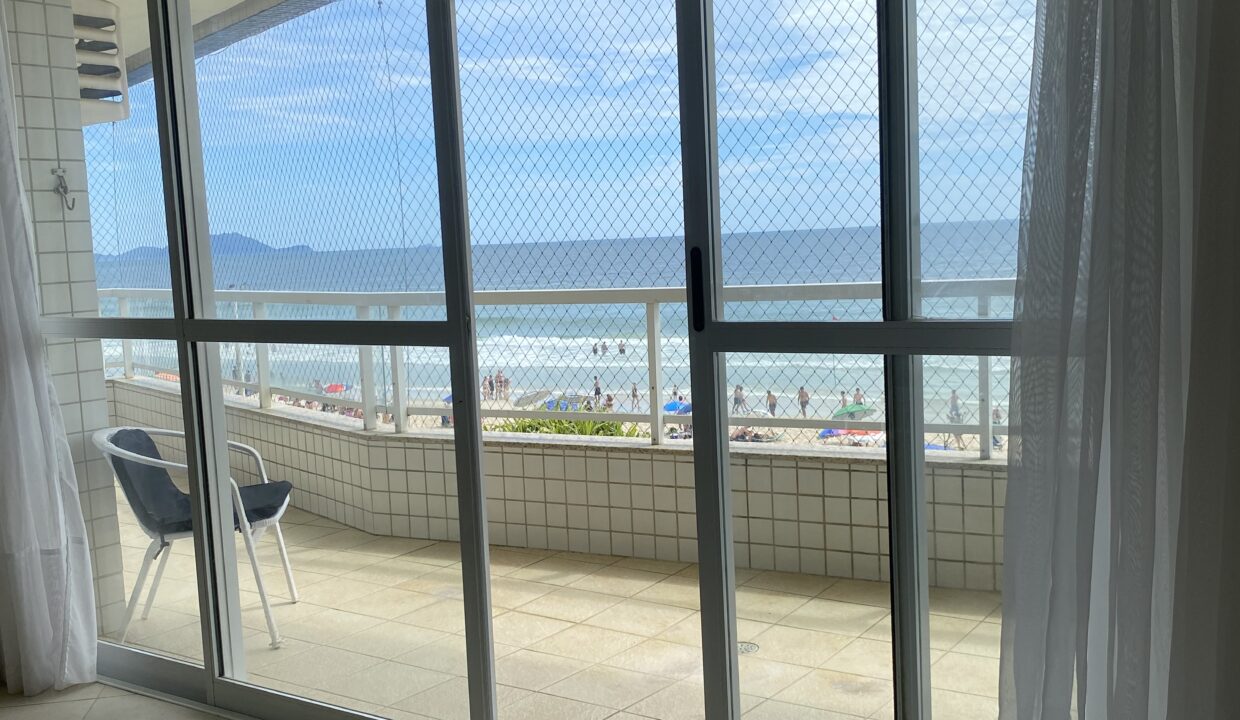 12173BB4-D1A4-44AA-A6C1-7FF6C53D4249