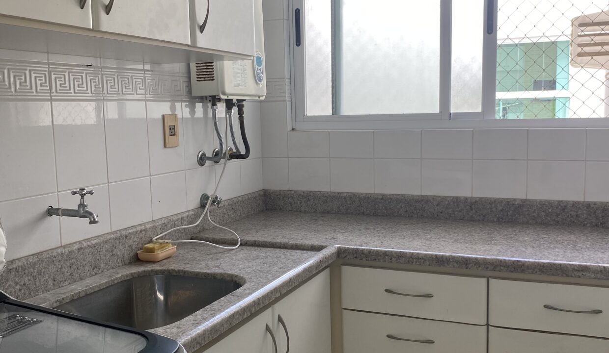 6F84FEAD-F00C-448F-97B2-05A92772B6AB