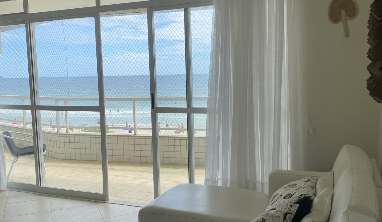 A92F37F4-FB13-41E6-852A-0D0D1281AC61