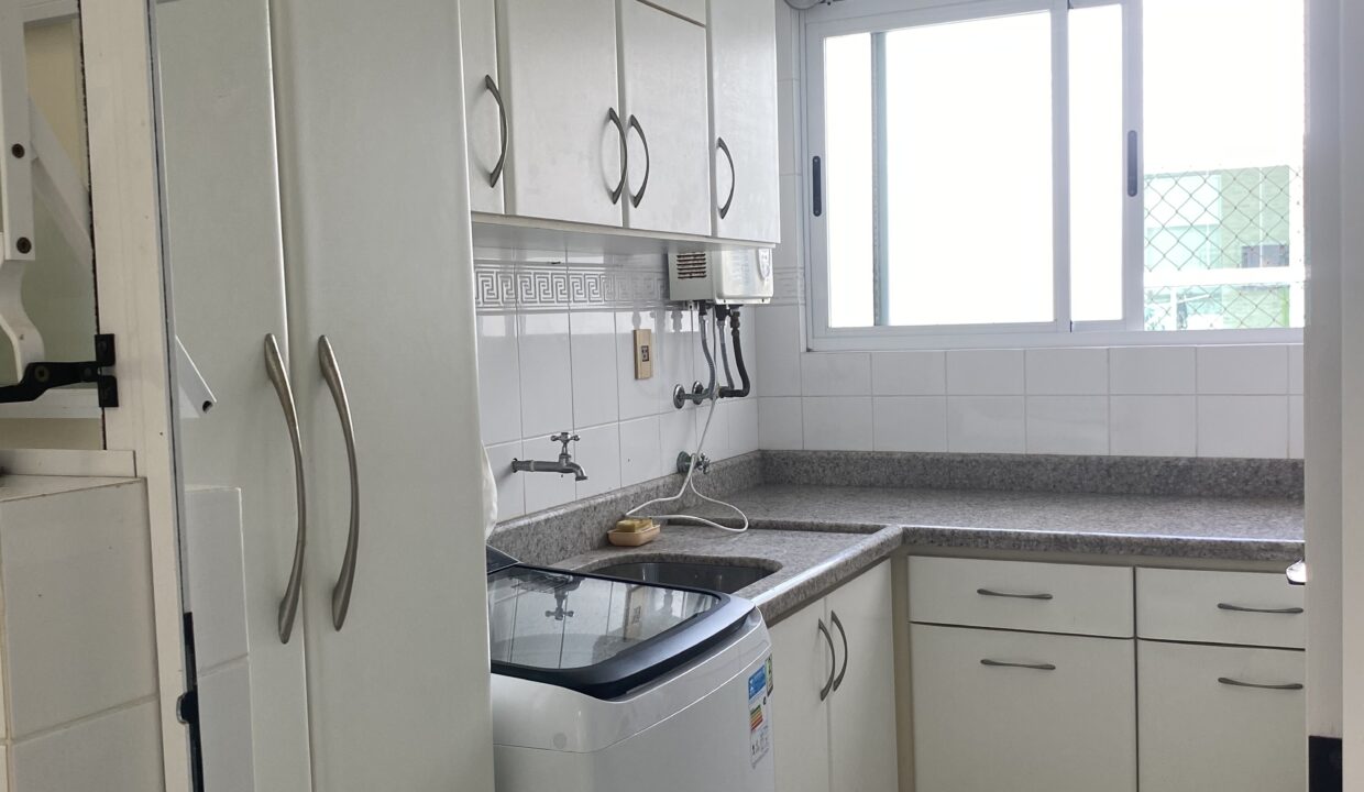 CB4E47E0-25C8-4A07-8841-D77C7AABA51D