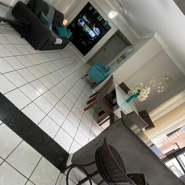 64E5A57C-7A87-417A-BC61-06E31C8D8347