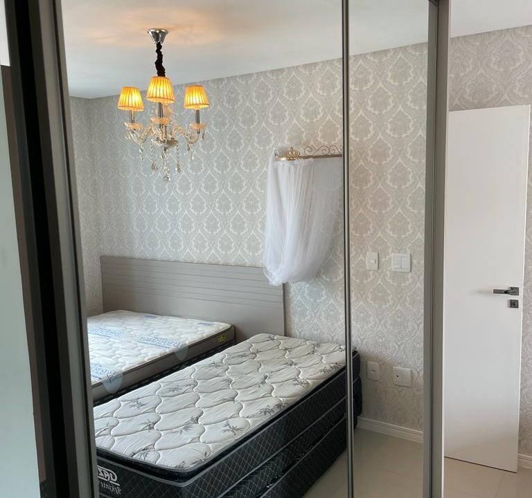 831D76A9-09E5-42B9-AF58-E88B52D0F5FB