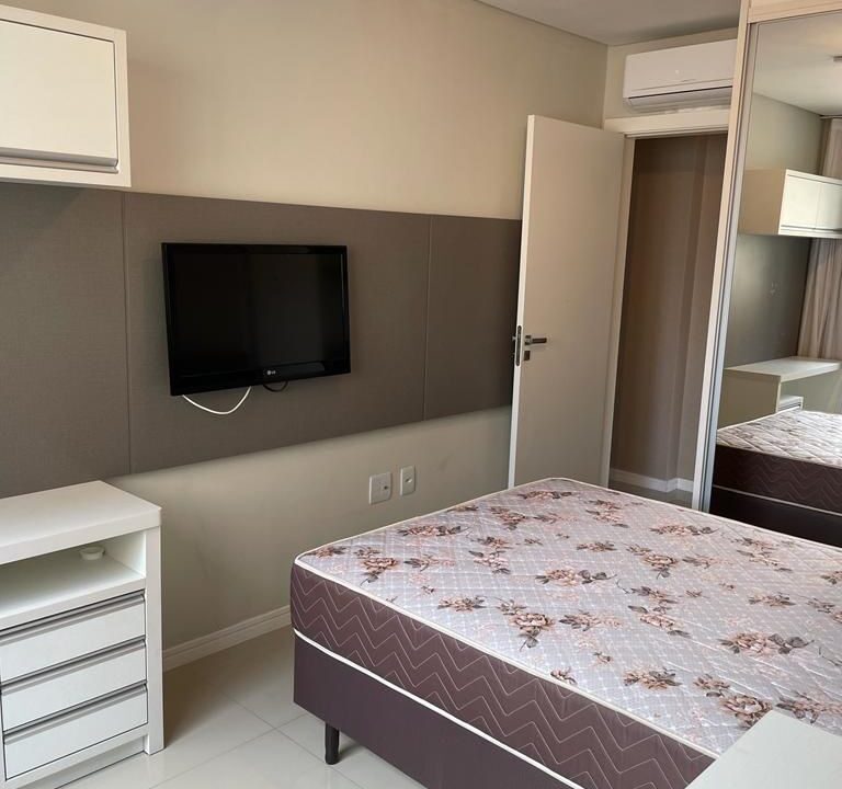 AF6E7580-030E-410C-B620-54CE6FE75B3D